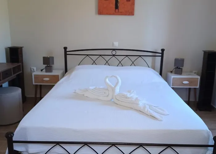 Emmelia Vila Stavros (Ithaka)